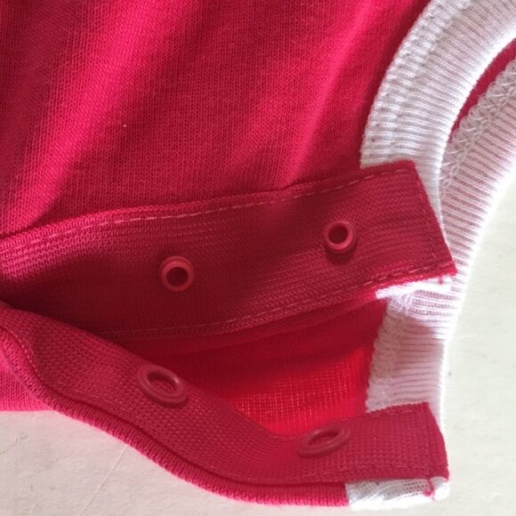 Nike Pink 0 / 6 Month Long Sleeve Onesie - Picture 5 of 7